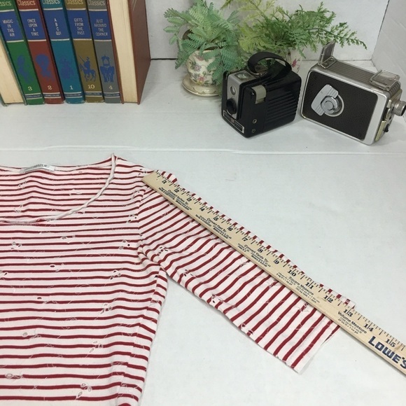 Nara Maglie Women’s striped, embroidered eyelet blouse/ top. - Picture 8 of 10